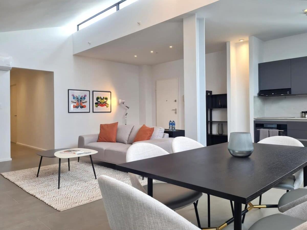 Apartamento Lovely 2br With Pool In Casco Antiguo *