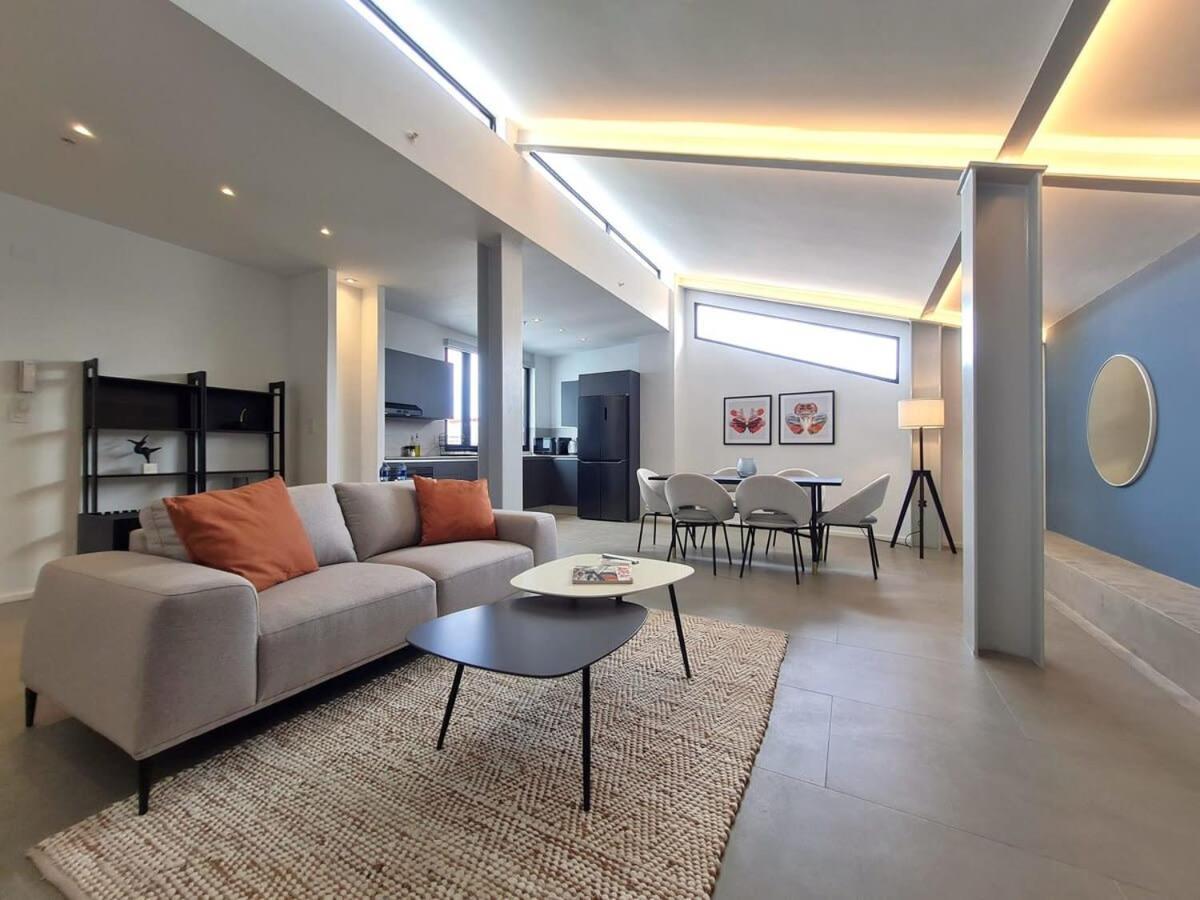 Apartamento Lovely 2br With Pool In Casco Antiguo *